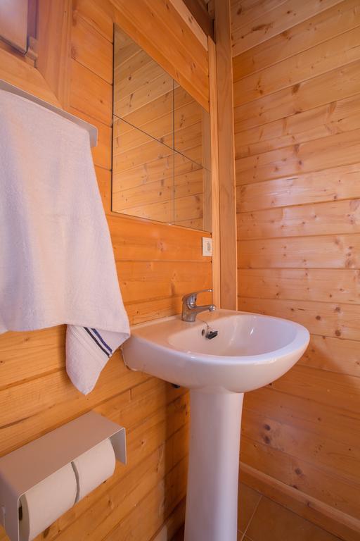 Camping La Sierrecilla Humilladero Exteriör bild